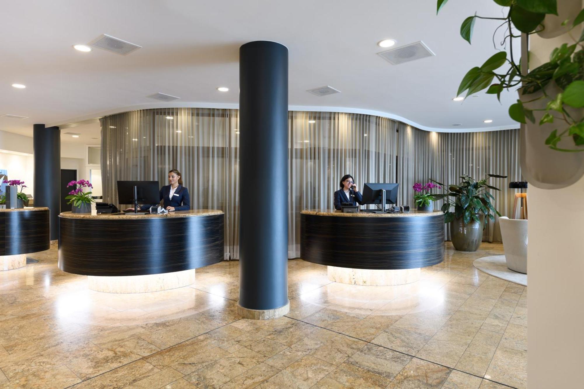 Moevenpick Hotel Lausanne Exterior photo