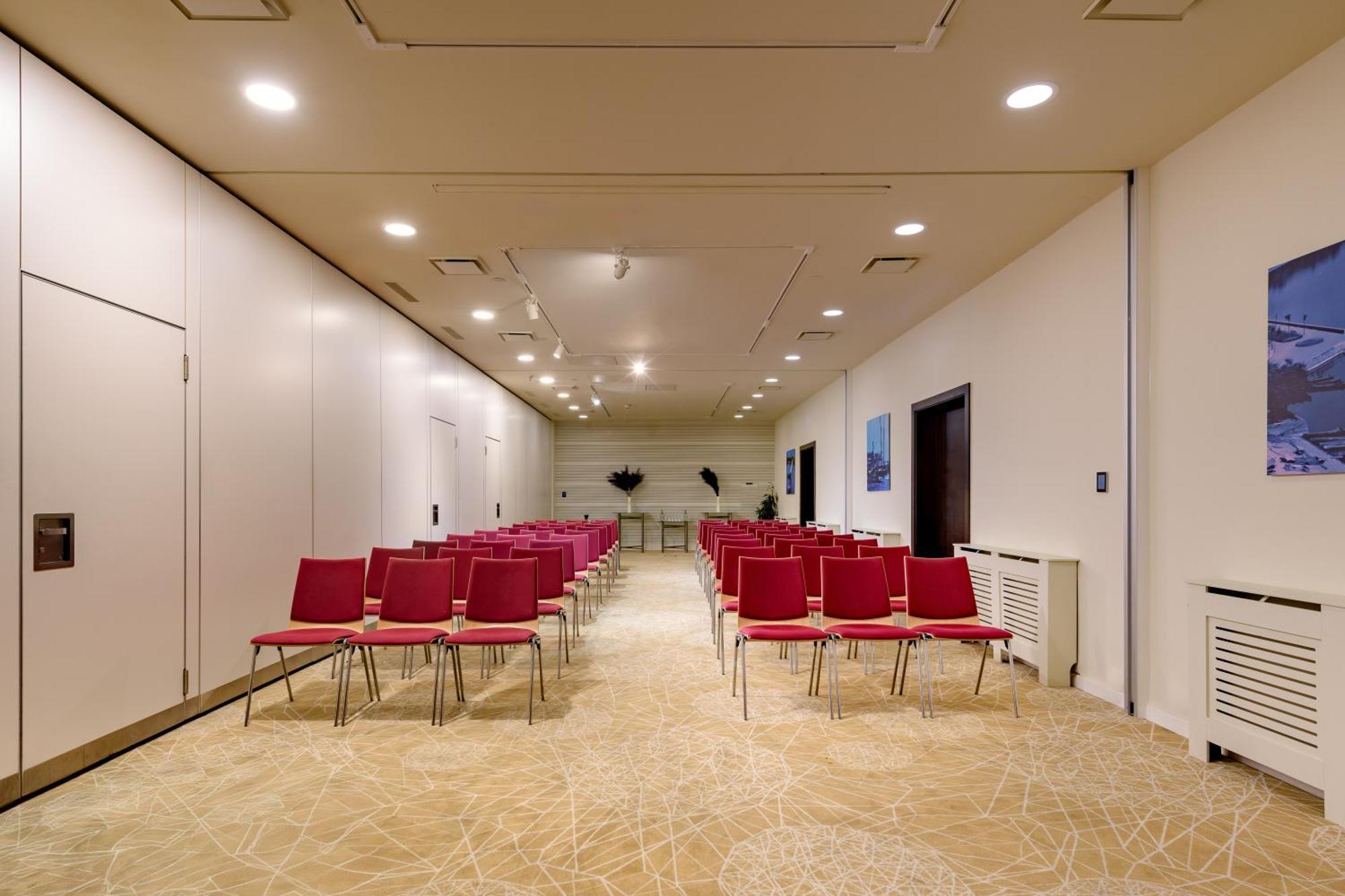 Moevenpick Hotel Lausanne Exterior photo