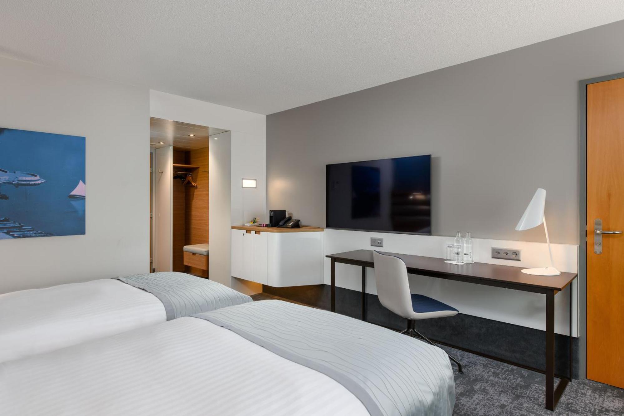 Moevenpick Hotel Lausanne Exterior photo