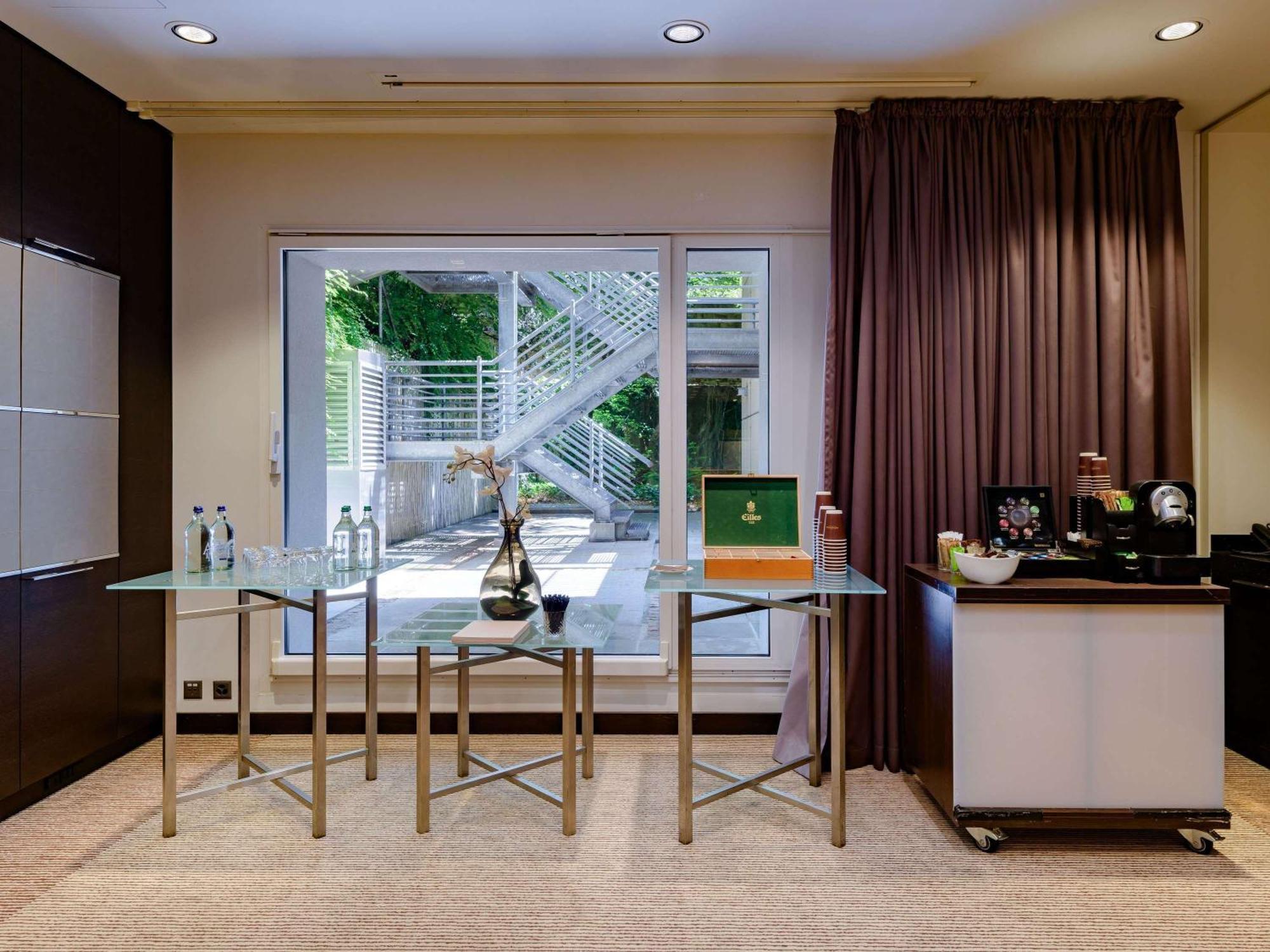 Moevenpick Hotel Lausanne Exterior photo