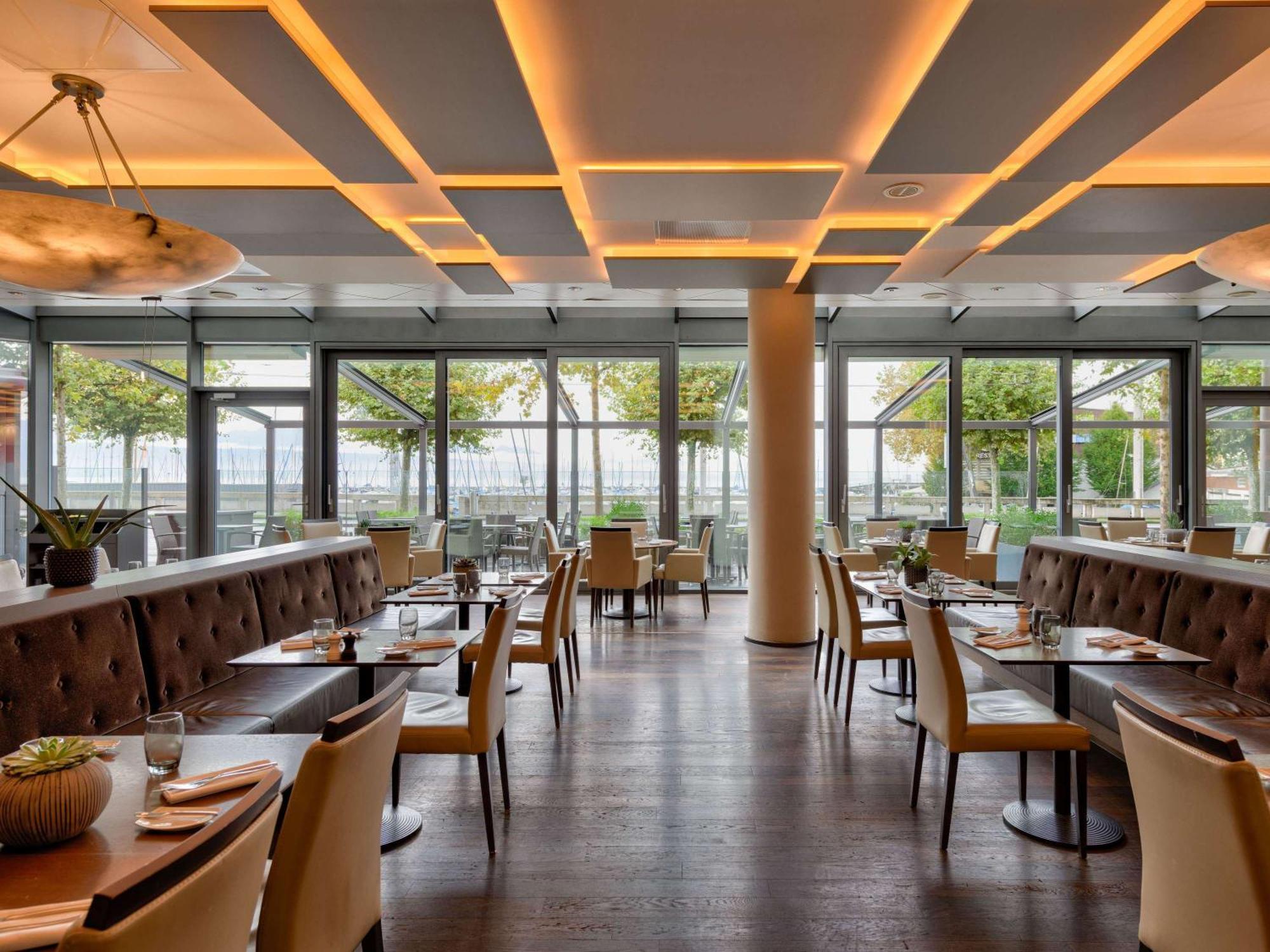 Moevenpick Hotel Lausanne Exterior photo