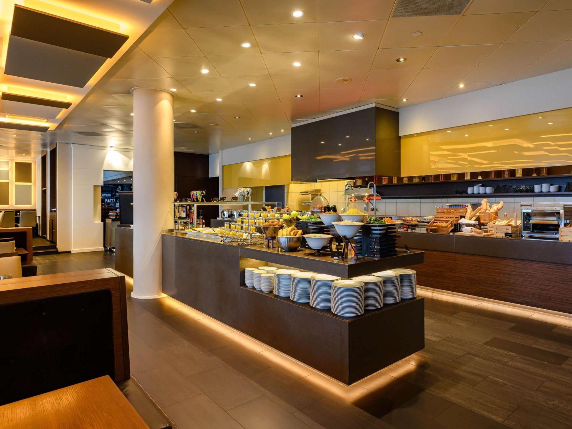 Moevenpick Hotel Lausanne Exterior photo